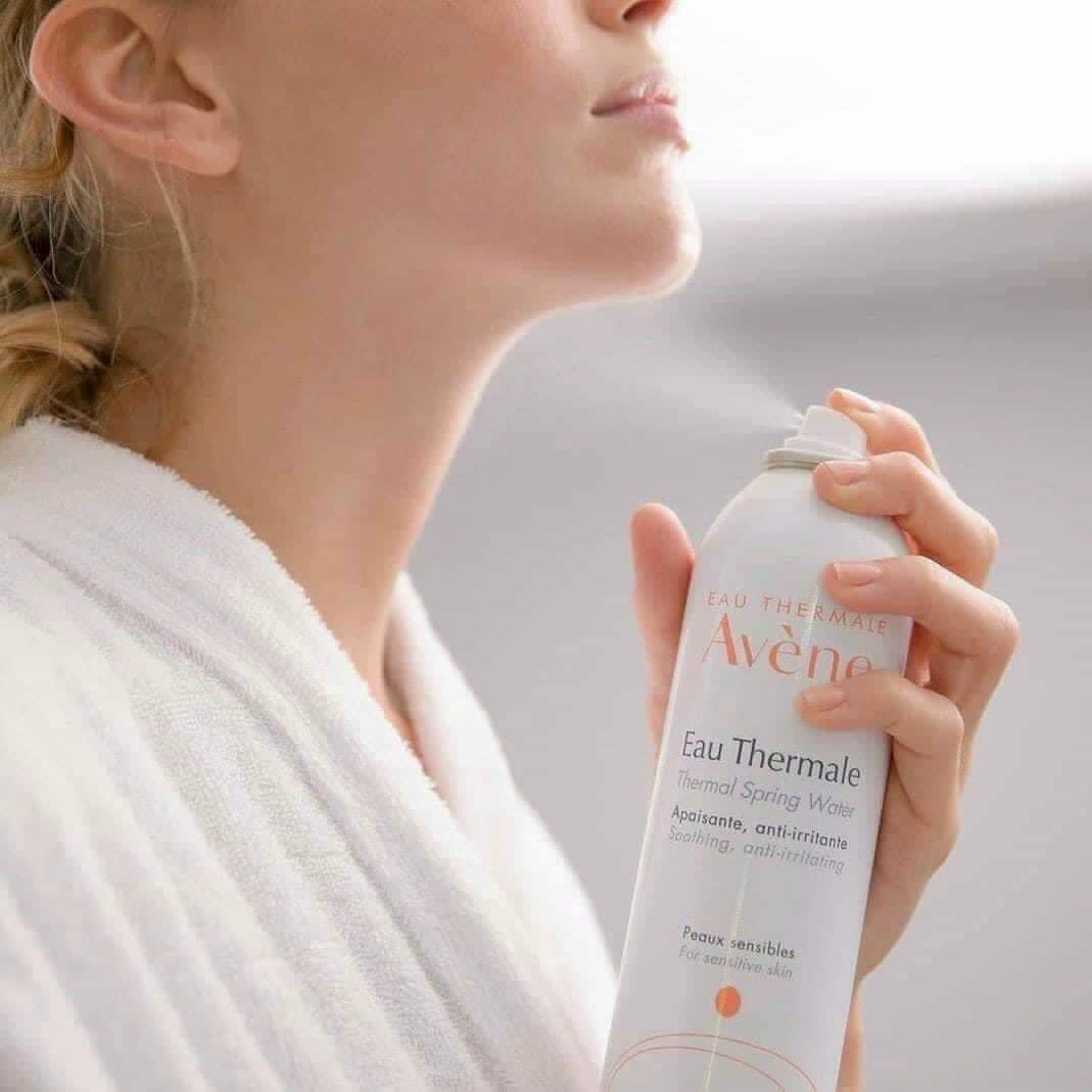 Xit-Khoang-Avene-300ml